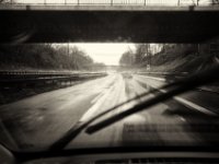 Regenbahn  Pentax K-01, Sepia Grafik-Art  - 30.03.2016 - : Auto, Autobahn, Brücke, Duisburg, Regen, Straße