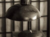 Alte Lampe  PENTAX K-3 Mark III Monochrome, SMC PENTAX-FA 1.8/77 AL Limited  - 03.12.2025  -