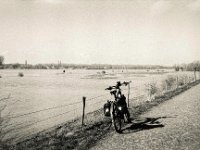 Rheinhochwasser  Fuji GW 690 III, Foma Retropan 320 soft @160