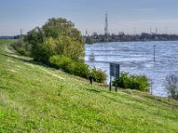 Spaziergang am Ufer  Pentax K-1, SMC Pentax-FA 1.8/77 Limited  - 11.04.2022 -