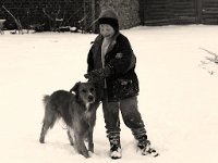 Freunde im Schnee  Pentax 6x7; 4.0/200; Kodak TMax 100 - Januar 1997 -