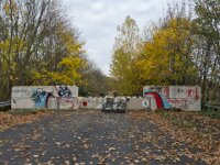 Gedenkstätte im Herbst  iPhone 17 Pro Max   - 09.11.2025 -