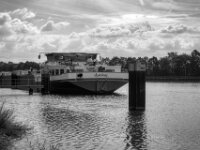 Symphony an der Friedrichsfeld Kanalschleuse  Pentax K-3 Mark III Monochrome, SMC PENTAX-FA 1.9/43 Limited  - 02.09.2026 -