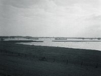 Schifffahrt bei Hochwasser  Fuji GS 645 S prof. WDE 60, KODAK TRI-X 400  - 18.02.2026 -