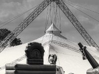 Affige Figur  Pentax K-3 Mark III Monochrome, HD PENTAX - D FA  2.8/24-70 ED SDM WR  -26.08.2026 -